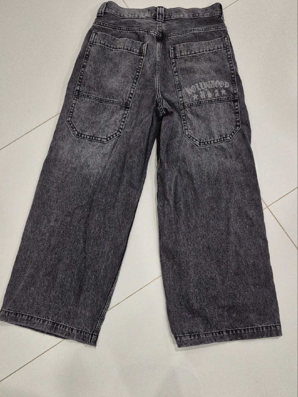 Hollister Men's Relaxed Wide-Leg Washed Charcoal Jeans - Picture 4 of 5